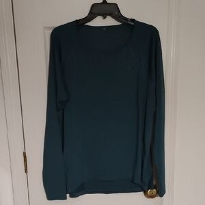 Under Armour Women's Teal Long Sleeve Shirt XL